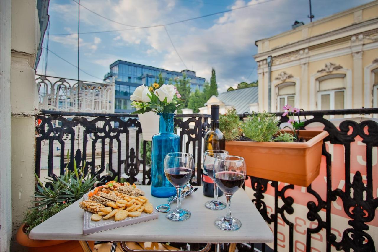 Heart Of Downtown Freedom Square Apartment Tbilisi Luaran gambar